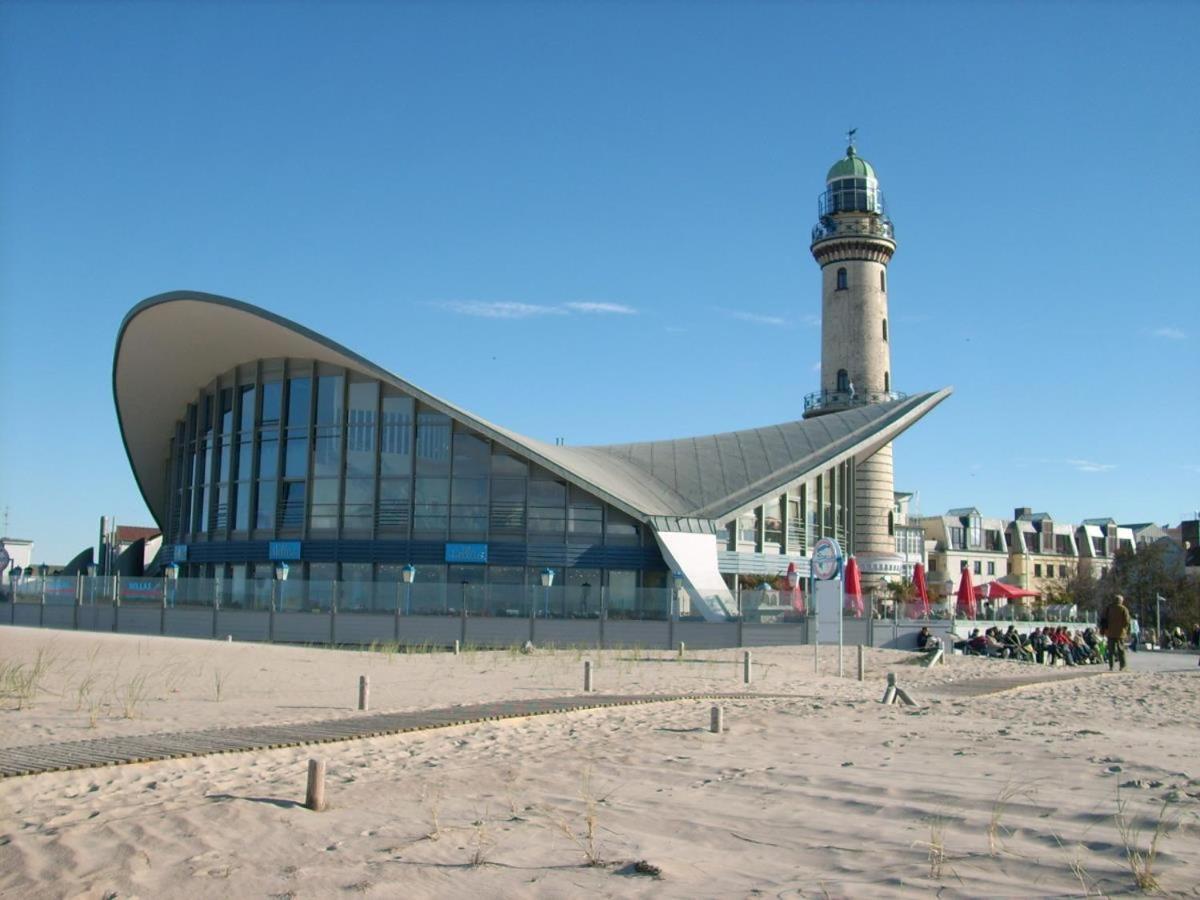 Ferienwohnung Haus Vier Freunde, Vincent Rostock Exterior foto