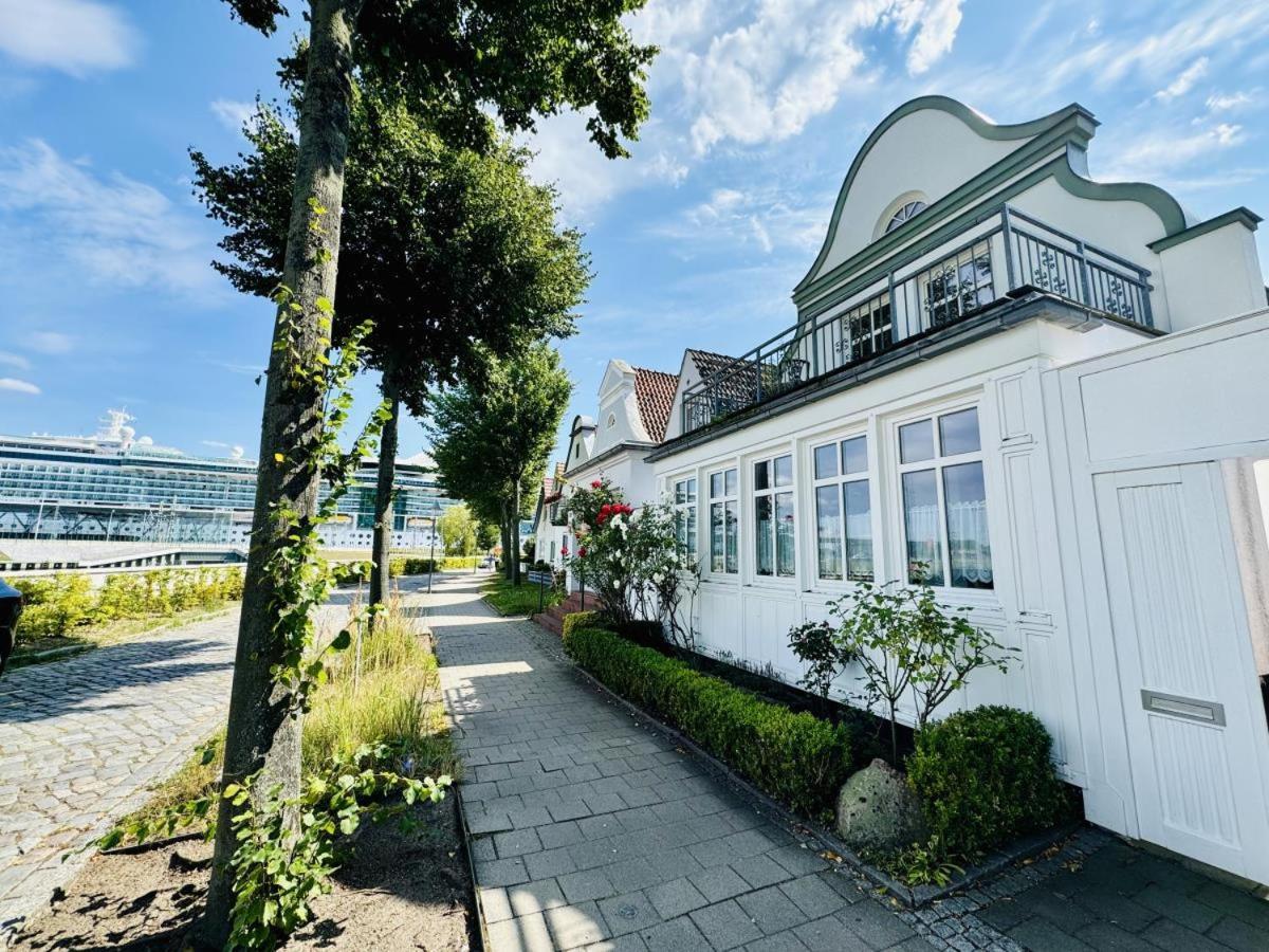 Ferienwohnung Haus Vier Freunde, Vincent Rostock Exterior foto